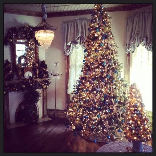 GermainHotel's tweet photo. Happy Holidays from Hotel St. Germain http://t.co/7E7C7BTaQX