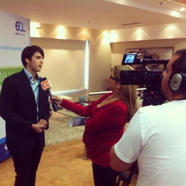 ecowifive's tweet photo. El domingo a las 10:00am por Globovision en El mundo, economía y negocios estara el reportaje #activateyemprende http://t.co/nJHxoFg6D3