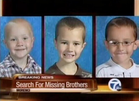 EllenReact's tweet photo. Missing children. 1 Retweet could save 3 lives. http://t.co/XIIMRGgQ7N