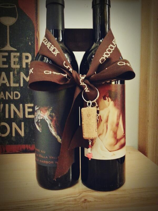 106pine's tweet photo. For your #Cab-centric couple for Christmas! Partnering the #HommeNu from #EagleHarbor with the #Sandra from #Zanzibar http://t.co/682ScpT39O