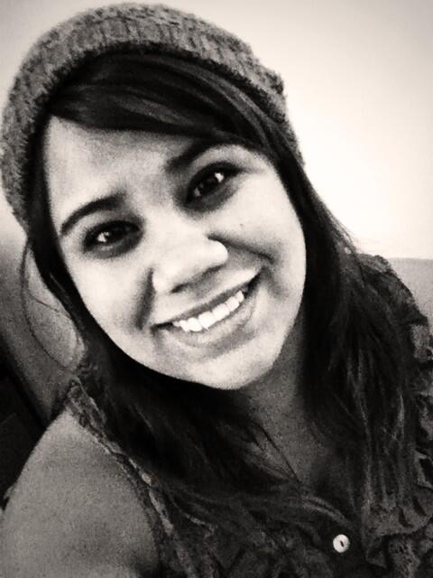 _hissweets's tweet photo. I'm hungover but I always have time to smile http://t.co/0tiL3Jvmpb