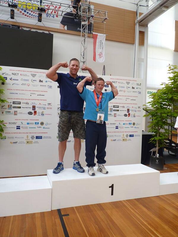 Brad Thorn with a medalist at the Special Olympics Powerlifting. #GunShow
