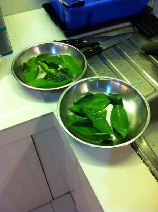 Preparation of Plaa Neung Ma-Nao (Steamed Sea Bass with Chili and Lime Dressing)