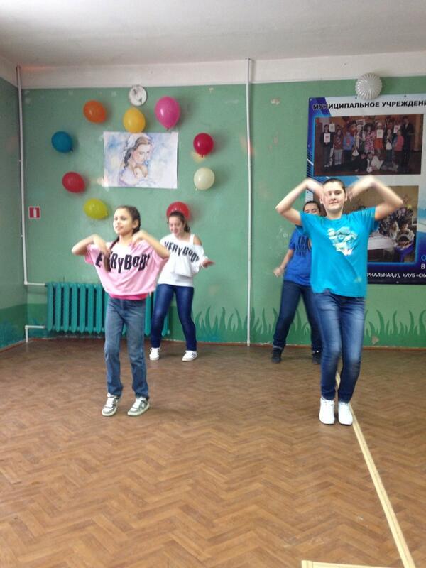 ТОСы г.Тейково организовали праздник"Прекрасен мир любовью мамы".Чествуют лучших мам с активной жизненной позицией.