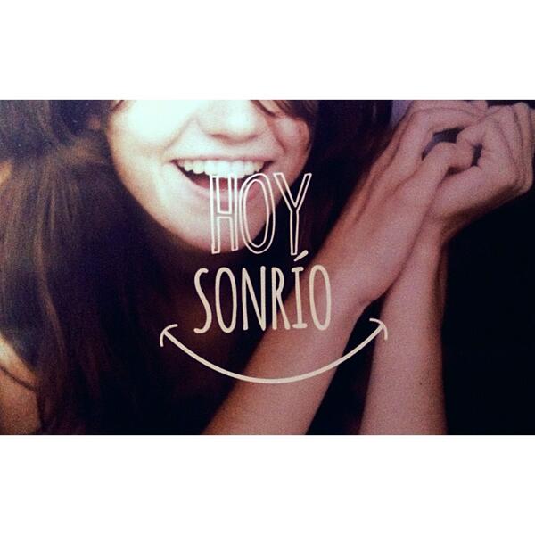 LaderasdeGredos's tweet photo. Demuestra al mundo que no hay nada como una sonrisa. ¡Disfrutar del día de hoy queseros! #smile http://t.co/gpBoeiHzM1