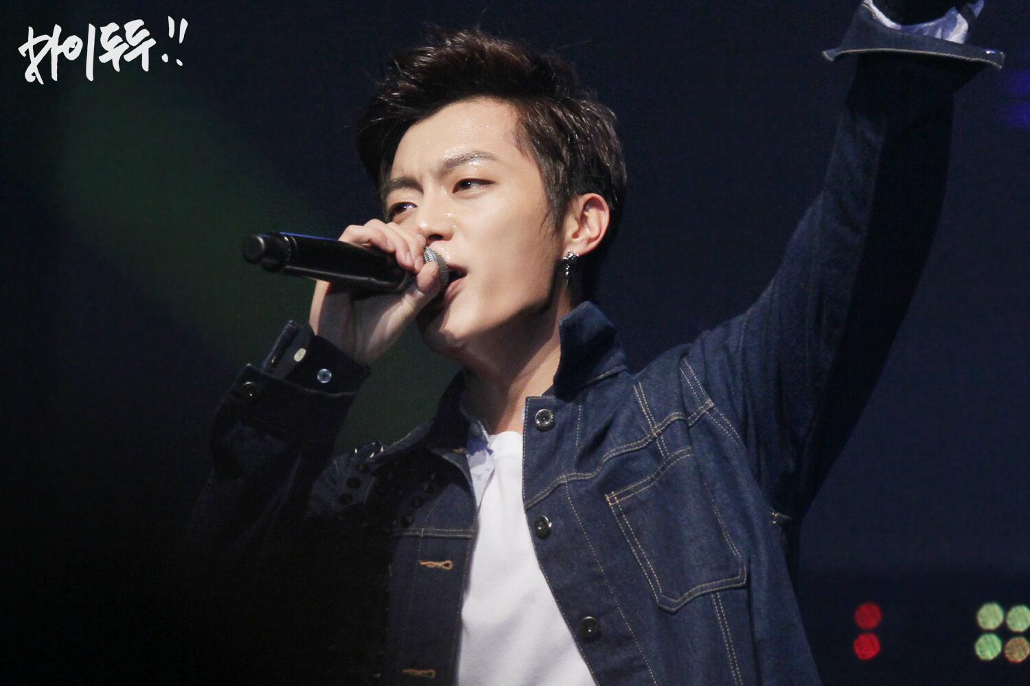 BaUIt1GCYAAnGBo.jpg:large