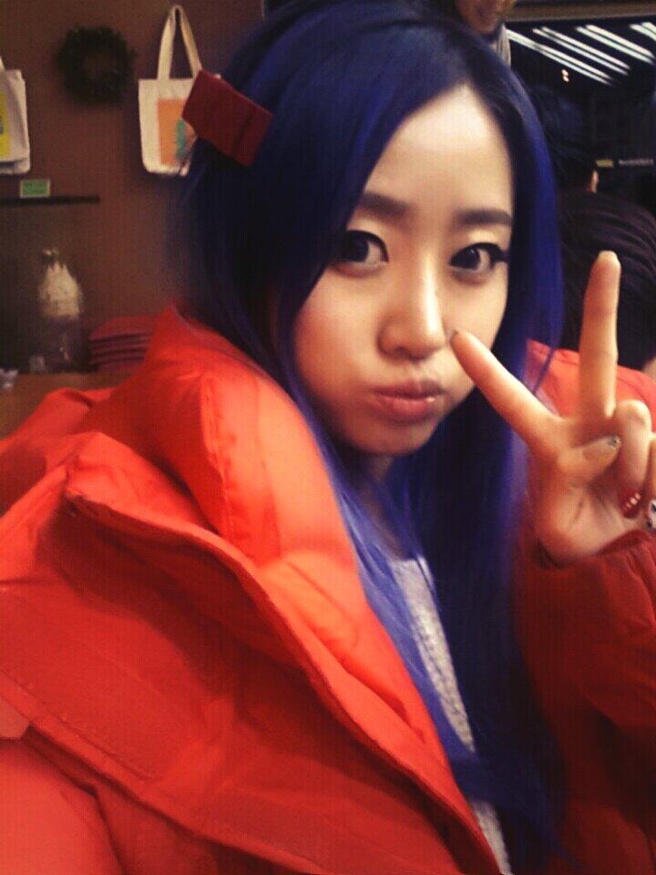 BaUL7VsCQAAwVrP.jpg:large