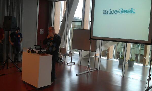 tallerarduino's tweet image. Charla @bricotienda #oshwdem2013