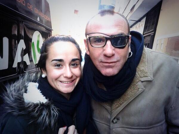 masdehiguera's tweet photo. Hoy hay concierto de #Sinkope en Badajoz donde algunos Higuereños estarán presentes. Una foto de esta mañana. http://t.co/kgR1MoTfXa