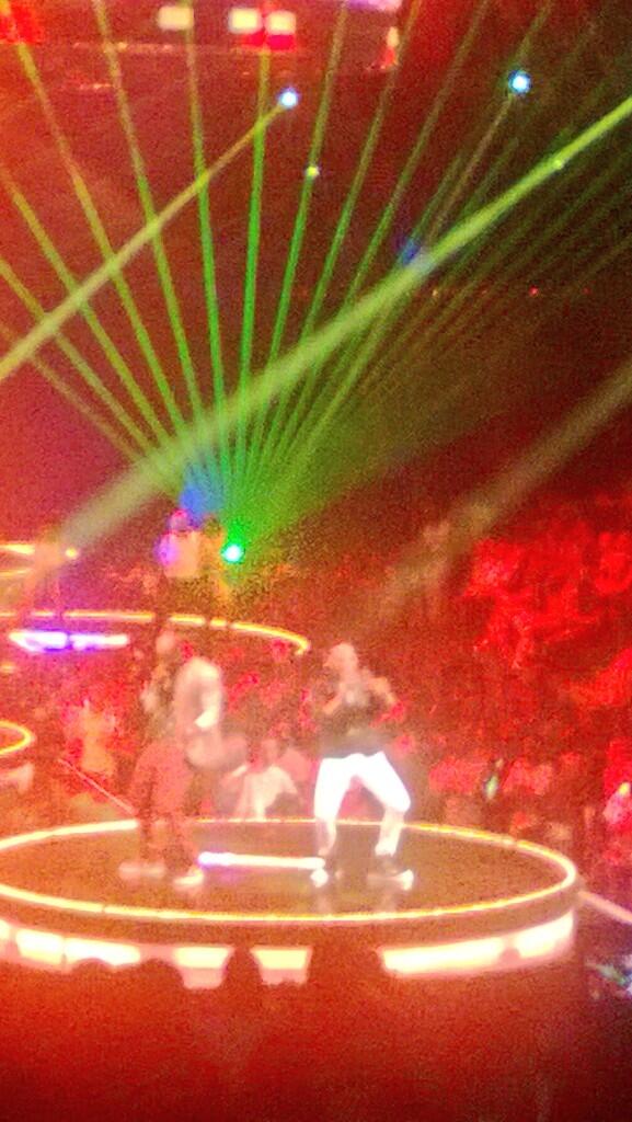 ChannelOAfrica's tweet image. Mr Kcee now making the crowd Limpopo #CHOAMVA