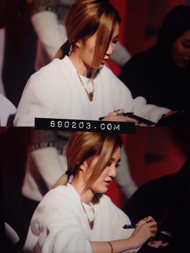 BaVLE2ECQAAZgOg.jpg:large