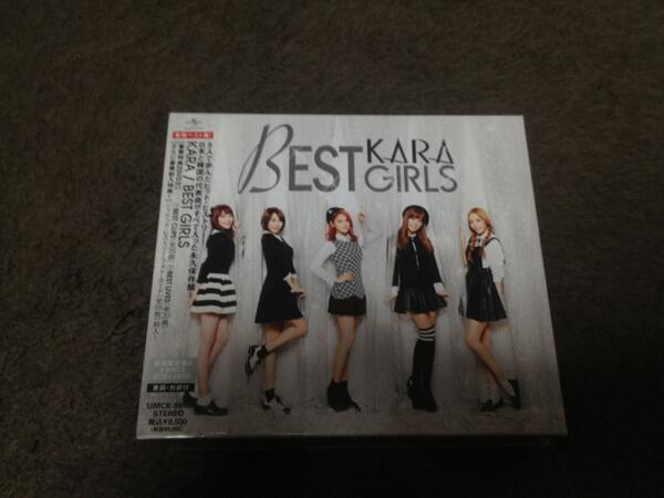 31139115's tweet photo. KARA BEST GIRLS 初回盤A 開封動画です！

著作権の関係でSTEPの音を変えてあります！

買おうか迷ってる人はぜひ見てください！ http://t.co/P2admThbae http://t.co/TCJufuCfJU