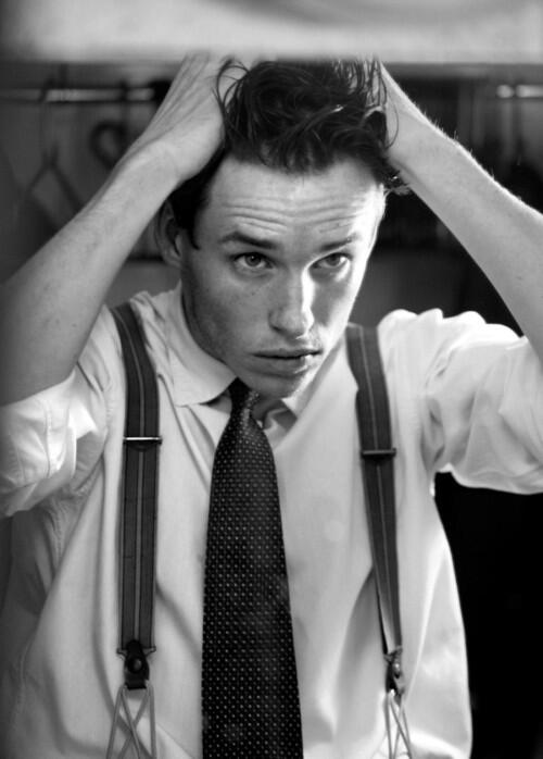 CapitolioLJDH's tweet photo. BEETEE {Eddie Redmayne} @Beetee_LJDH #Ocupada http://t.co/PuvBpx7oD1