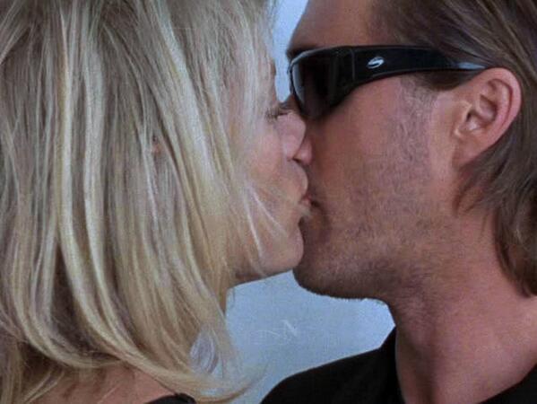 Section1RedCell's tweet image. La Femme Nikita - Michael/Nikita....'snogathon'