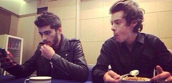 classyzarry's tweet image. " Zayn what're you doing? "
" A follow spree "
" A what? "
" A follow spree Harry "
" What's that? "