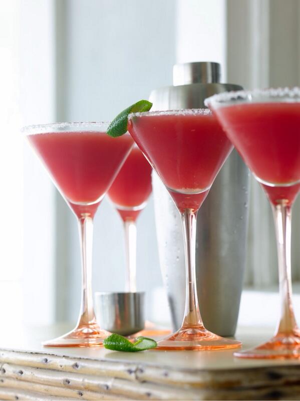 AmazingDrinks's tweet photo. Water Melon juice. http://t.co/4XtbuUkm3Z