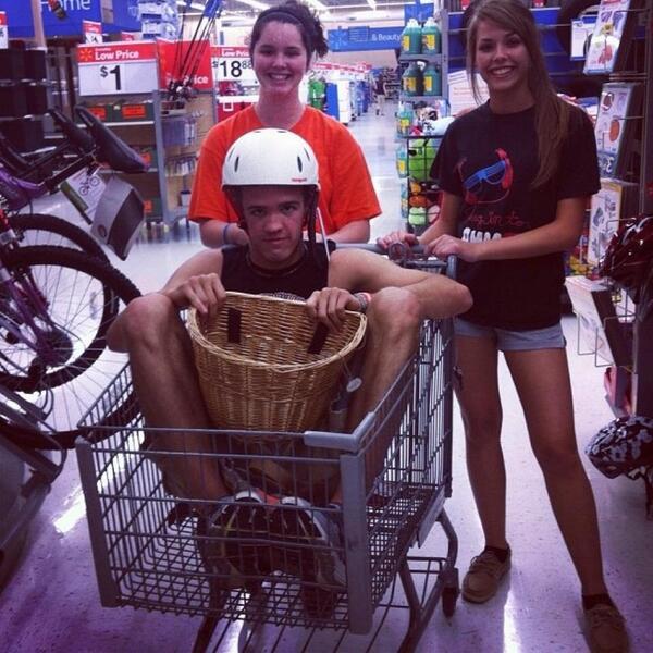 urmumsbuut's tweet image. Just happened to find this on Facebook😂 @ashleysims_30 @dylan__brown3 #trackState #retard