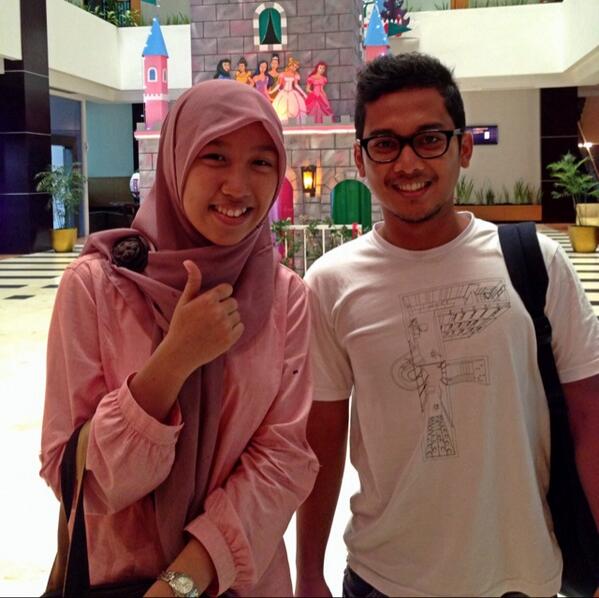 "<a href="/yurimhs/">Yurim Hatamaiya</a> ketemu idolanya kak <a href="/agieaditama/">agie aditama</a>. Aseeekkk!!!!