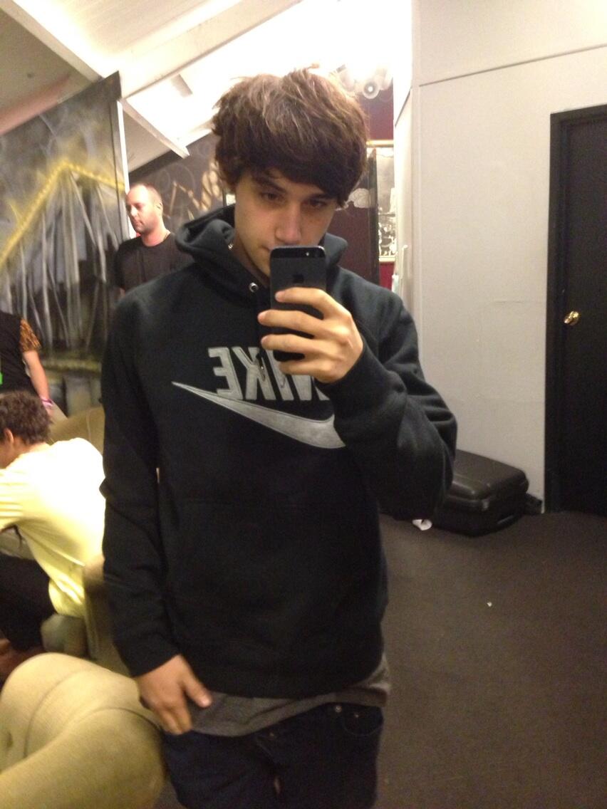 Jai Brooks on Twitter "So many old selfies lol wtf http//t.co/U8HkTT3gDd"