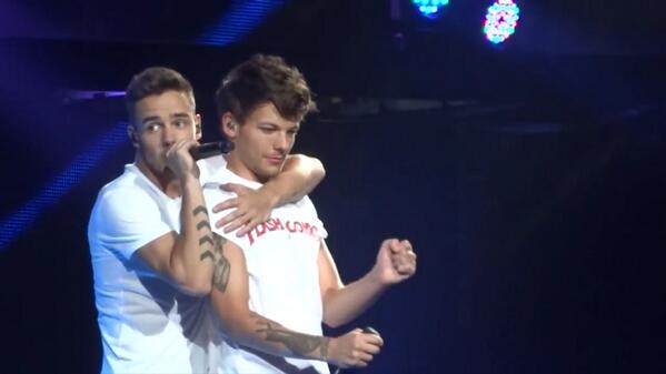 06062898's tweet photo. これはやばい

#mtvstars One Direction http://t.co/a3HXtGqmxg