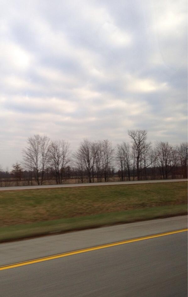 lynzigirl's tweet image. Man. Illinois is FLAT. #boringdrive #needmyteleporter