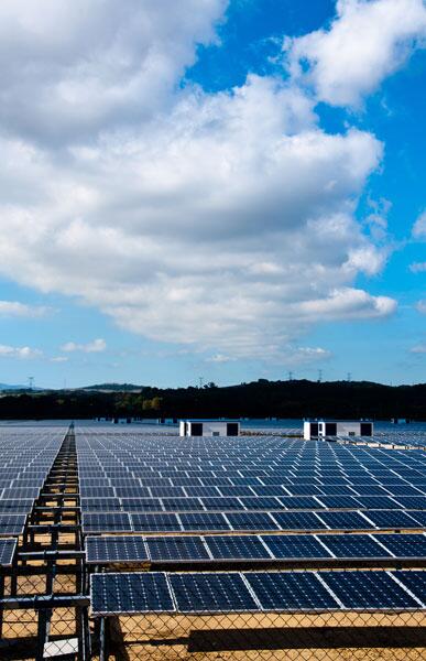 TempeConst's tweet image. Job Outlook Sunny for Solar Installers blog.trueblue.com/job-outlook-su…