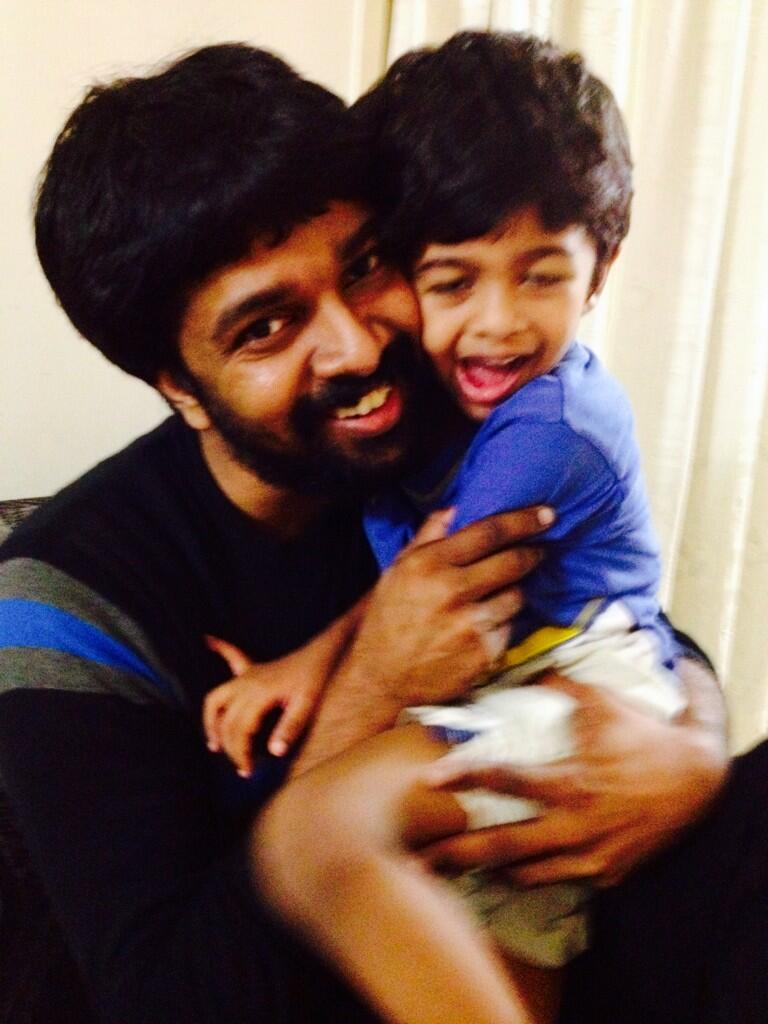 Madhan Karky With His Son Veethi