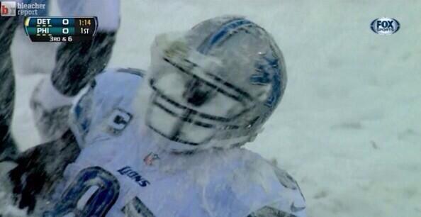 NBSMotorsport's tweet photo. Calvin Johnson catches a big pass, comes up with a face full of snow. (GIF): Watch >> http://t.co/1i7F7d0NCS http://t.co/apy29y1kDv