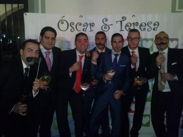 jomuga82's tweet photo. Vaya boda!!! http://t.co/aMhRp5HS2g