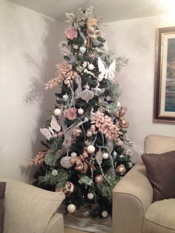 I love my new Christmas tree- thank you for the inspiration <a href="/BentsGardenHome/">Bents Garden & Home</a>