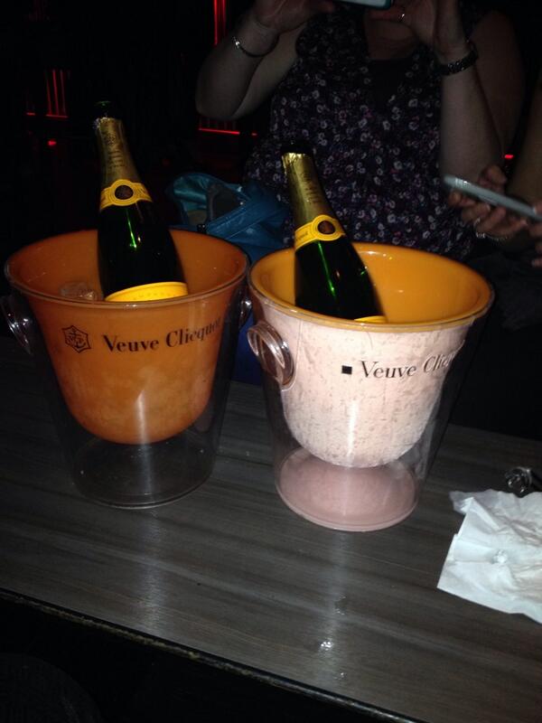 EmzC05's tweet photo. Fantastic day/night out yesterday with a few other meldrum mums! :) #drunk #lotsofchampagne http://t.co/YF4EmL5wlc