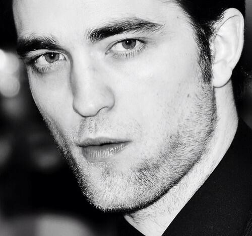 RobsessedID's tweet photo. Black and White Rob #9 http://t.co/qcRHCi0edt