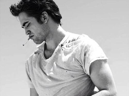 RobsessedID's tweet photo. Black and White Rob #10 http://t.co/Iqy0X9wqxa