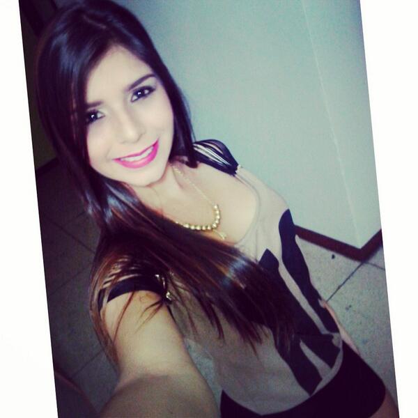 soyorianagr's tweet image. Holaaaaa valee