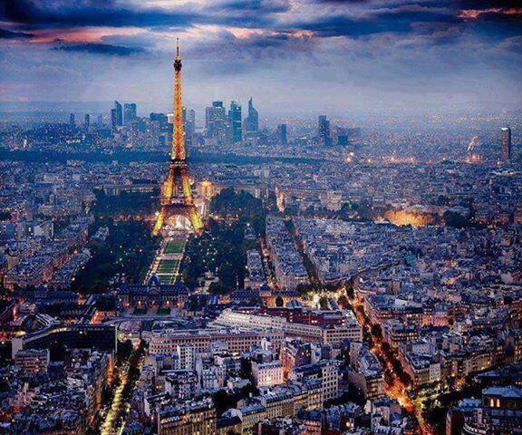 パリ、フランス