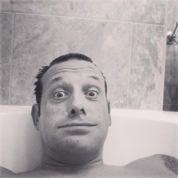 deano179's tweet image. I can now hold my breath for 2 mins under water!( bath assisted) #nearlydead😈