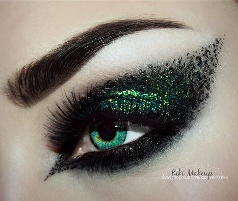 mikyajksa's tweet photo. مكياج ثقيل http://t.co/ePtdv6jZlY