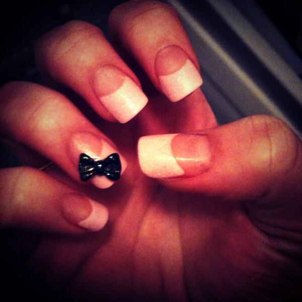 CliffordCharley's tweet image. Lucy's first attempt of acrylics ❤them thank you @LC_Chino