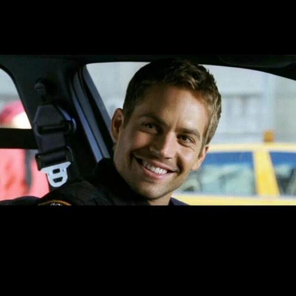 dmmaglinte's tweet photo. R.I.P Paul Walker. My forever Hollywood crush. (T.T) http://t.co/6fRK5ZVXKu
