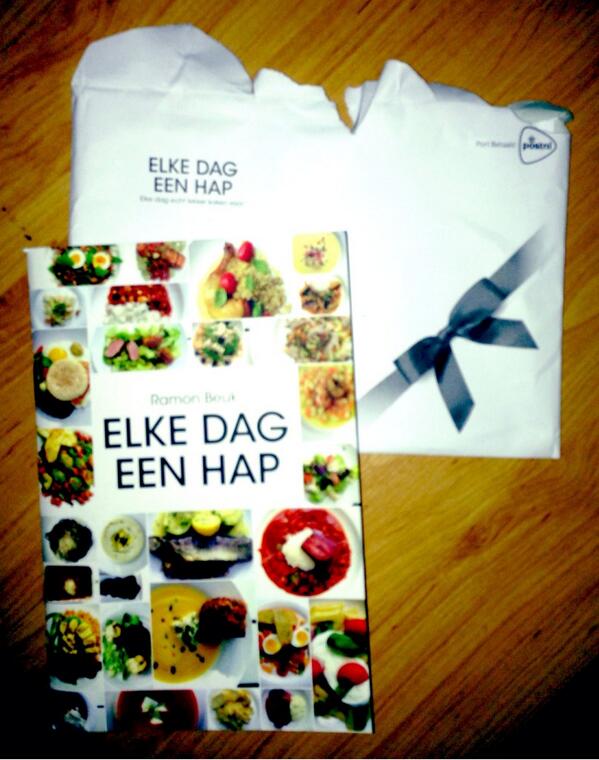 merelvdbunt's tweet photo. Yes, hij is binnen!!! #elkedageenhap @ramon_beuk http://t.co/nxQHrTkpEb http://t.co/Cn0rnUrXAY