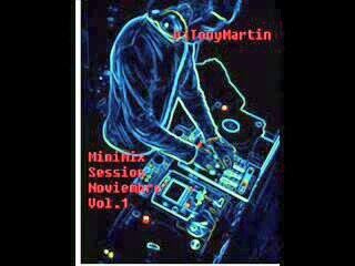 DjTonyMartin's tweet photo. Adios Noviembre, demos paso a diciembre donde habrá nuevos mixes http://t.co/h3HaXtGTCl