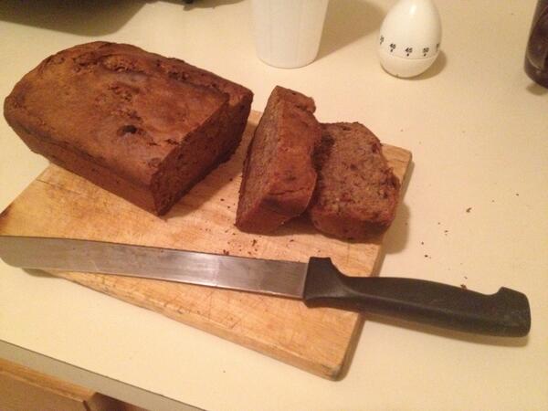 mitchellkohles's tweet image. Banana bread.  Not exactly #mybread but still good.