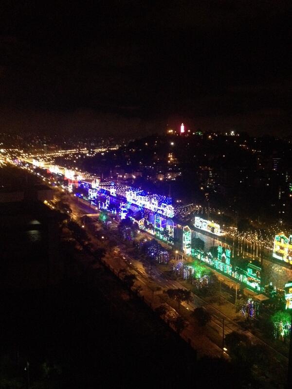 anibalgaviria's tweet photo. Medellín le da la bienvenida a la Navidad http://t.co/BJ3NTOFrqb
