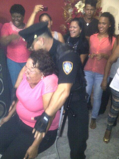 yenierbar's tweet image. Eso fueron fotos del primer show, luego compleaÑo en #laguaira #2show #ayer