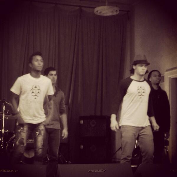 bandcontagious's tweet photo. Hoping everyone had an amazing Thanksgiving weekend. Tomorrow starts a new week for us..back to rehearsals &amp; studio! http://t.co/ZedLUn4oNb
