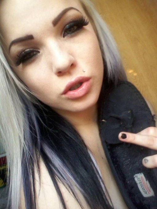 Spoil me http://t.co/c6bDMj0YDc #financialdomination #findom #paypig #humanatm http://t.co/jxUvdx9ub<a href="/tag/financialdomination"class="tags">#financialdomination</a><a href="/tag/findom"class="tags"><span>#findom</span></a><a href="/tag/paypig"class="tags"><span>#paypig</span></a><a href="/tag/humanatm"class="tags"><span>#humanatm</span></a>
