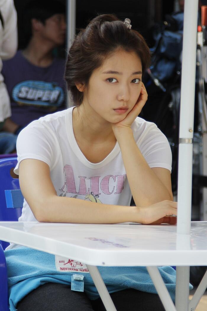 Park Shin Hye on the Set of The Heirs