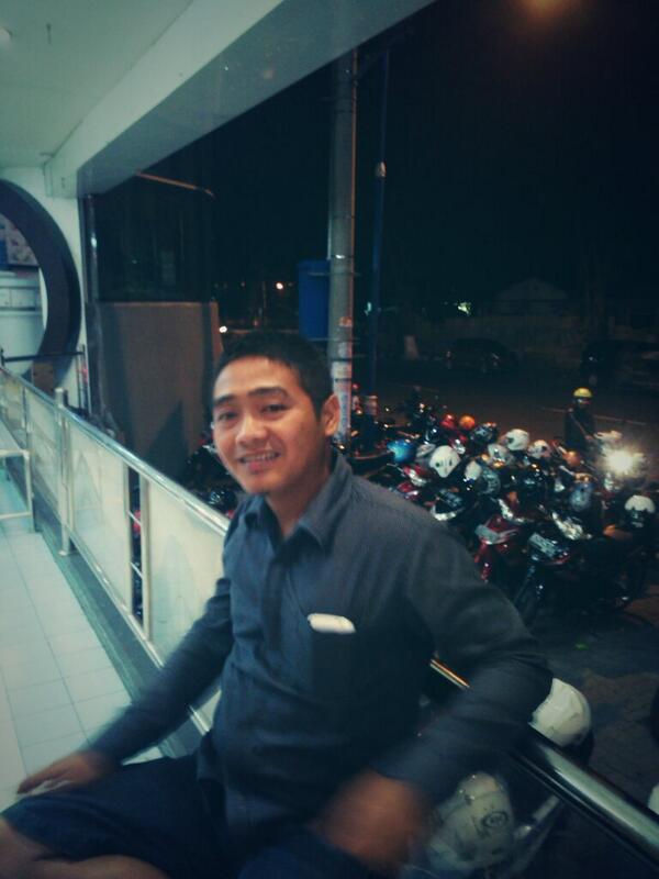 S577Wahyu's tweet photo. http://t.co/C1qkdMwCqQ