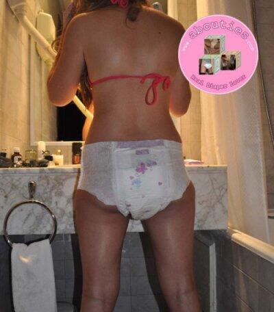84phillipsa_ag_'s tweet photo. It's about the only table I can see the store from... #diaper #abcuties http://t.co/LTBnu17Vpm http://t.co/g3NuFhKo4n