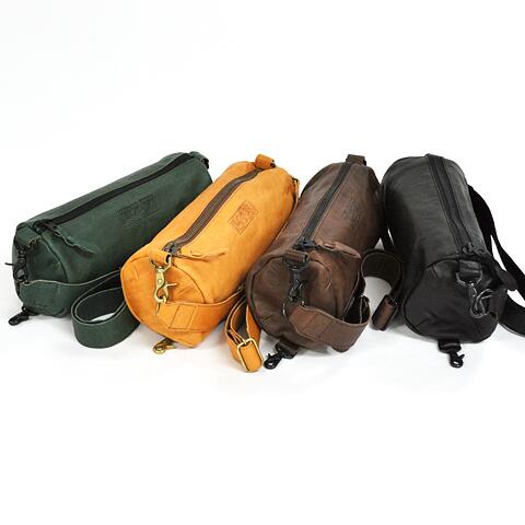 BVS_BAG's tweet photo. 国産の馬革を使ったドラム型バッグです。独特の光沢感としなやかな手触りが特徴の、素上げの馬革。内側はコットンツイル張りで2箇所のフラップポケット付き。ベストセラー商品です。
https://t.co/DMmiiJBKZo
https://t.co/cr76oye3KQ